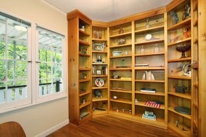 945 Country Club Drive - CMBHomes.com