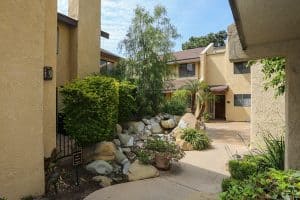 3130 Montrose Ave, #107 - CMBHomes.com